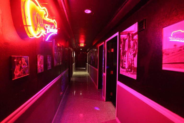 Bar photo 2